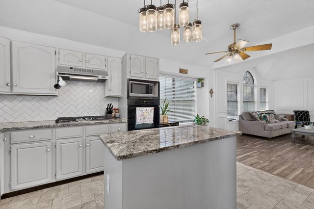 7005 Buckhorn Drive, Rowlett, TX 75089