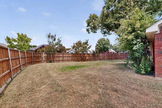 7005 Buckhorn Drive, Rowlett, TX 75089