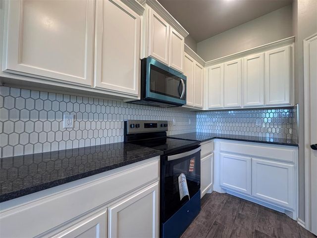 24947 Belmont Pass, Cashion, OK 73016