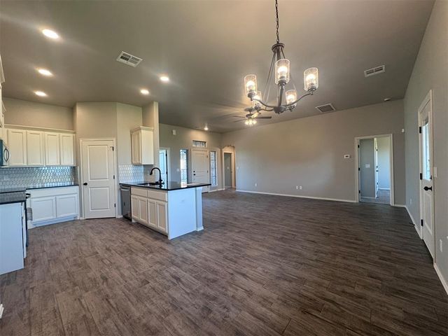 24947 Belmont Pass, Cashion, OK 73016