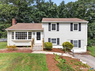 161 Ridgewood Drive, Groton, CT 06355