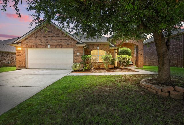 9210 Wild River Drive, Arlington, TX 76002