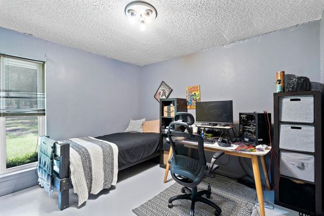 404 Jones Rd, Longview, TX 75603