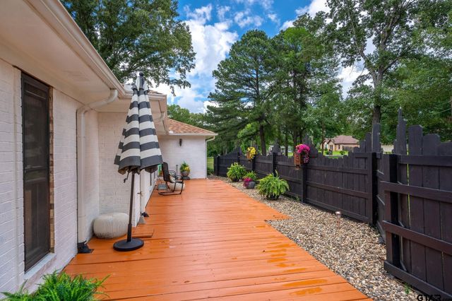 404 Jones Rd, Longview, TX 75603