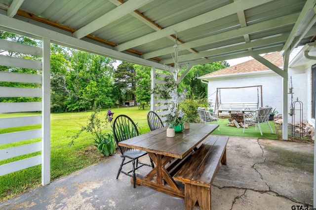 404 Jones Rd, Longview, TX 75603