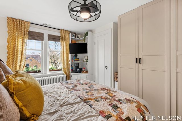 519 S 7th Street, Grand Haven, MI 49417