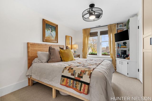 519 S 7th Street, Grand Haven, MI 49417