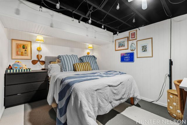 519 S 7th Street, Grand Haven, MI 49417