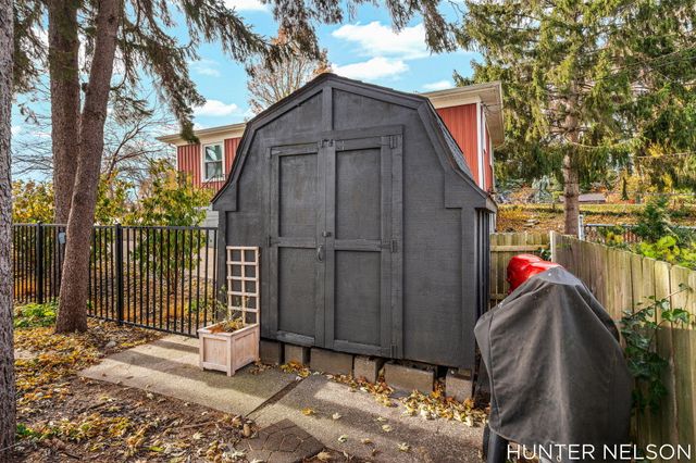 519 S 7th Street, Grand Haven, MI 49417