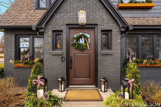 519 S 7th Street, Grand Haven, MI 49417