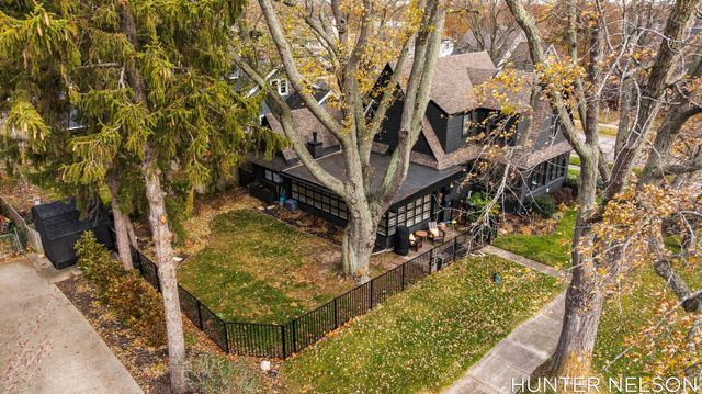 519 S 7th Street, Grand Haven, MI 49417