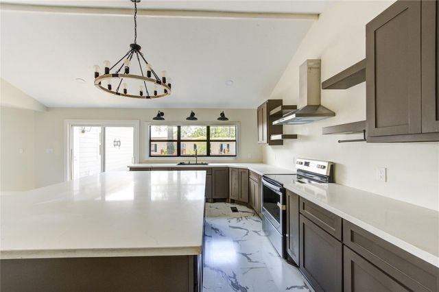 16569 Kingsbury Drive, Conroe, TX 77303