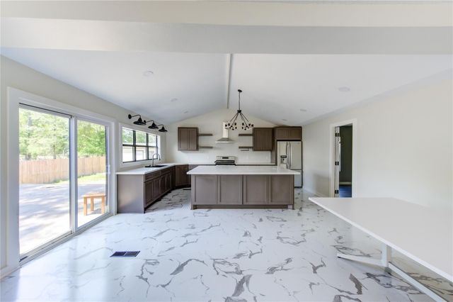16569 Kingsbury Drive, Conroe, TX 77303
