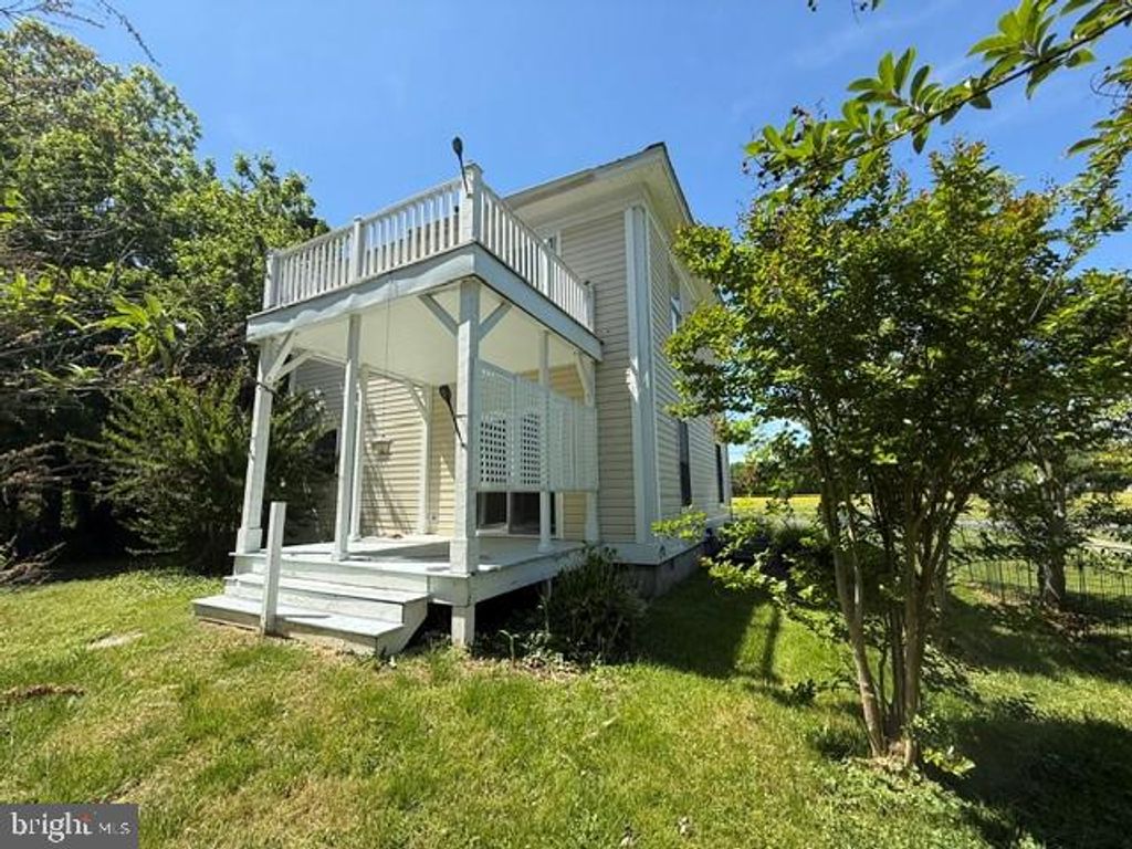 Image 9 of property listing at 7033 THORNETON RD, Royal Oak, MD 21662