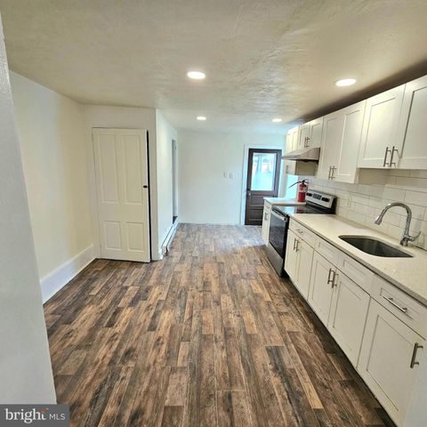 2005 W MAIN ST, Norristown, PA 19403