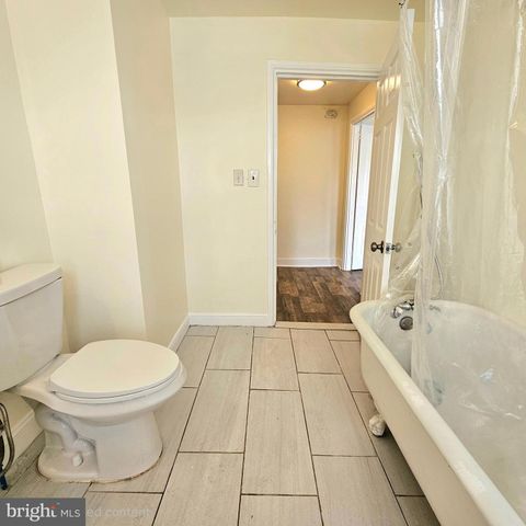 2005 W MAIN ST, Norristown, PA 19403