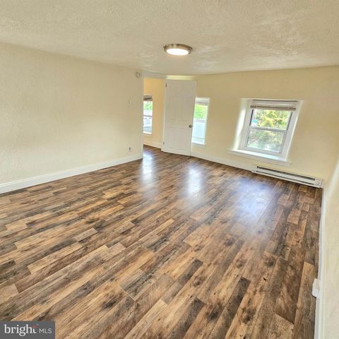 2005 W MAIN ST, Norristown, PA 19403