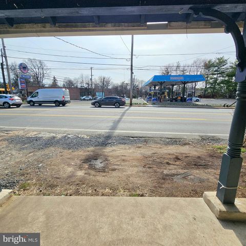 2005 W MAIN ST, Norristown, PA 19403