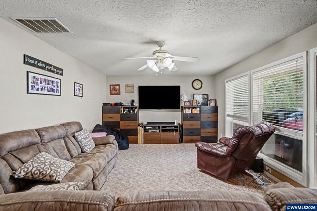 7503 Shadowwood St NE, Keizer, OR 97303