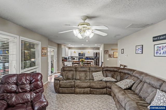 7503 Shadowwood St NE, Keizer, OR 97303