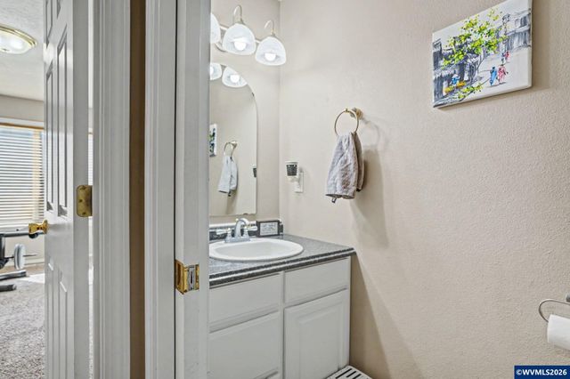 7503 Shadowwood St NE, Keizer, OR 97303