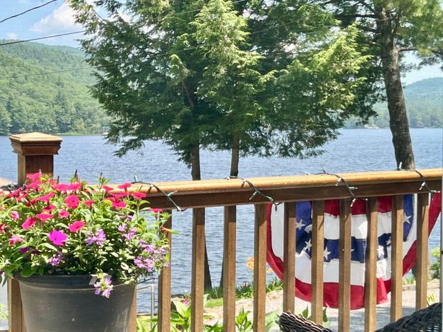 36 Oakdale Road, Bradford, NH 03221