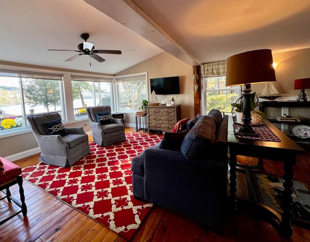 36 Oakdale Road, Bradford, NH 03221