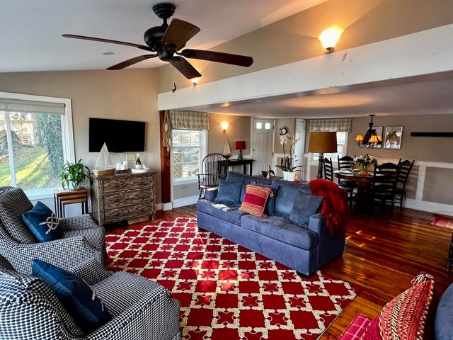 36 Oakdale Road, Bradford, NH 03221