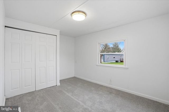 7 OAK DR, Spring City, PA 19475