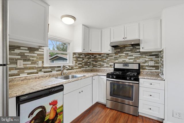 7 OAK DR, Spring City, PA 19475