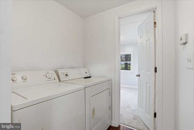 7 OAK DR, Spring City, PA 19475