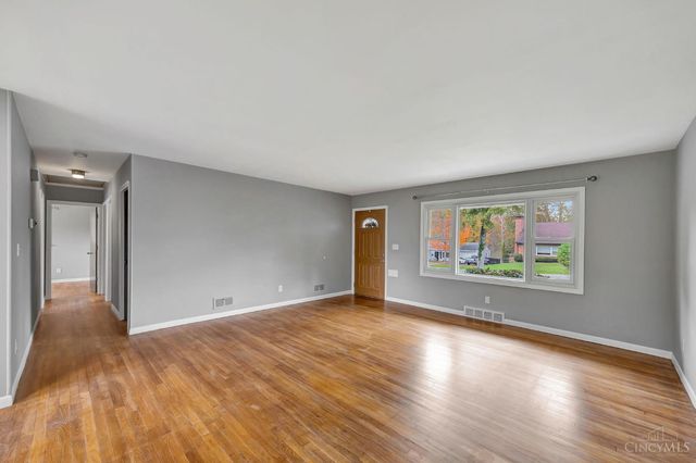 1610 Bloomingdale Avenue, Cincinnati, OH 45230