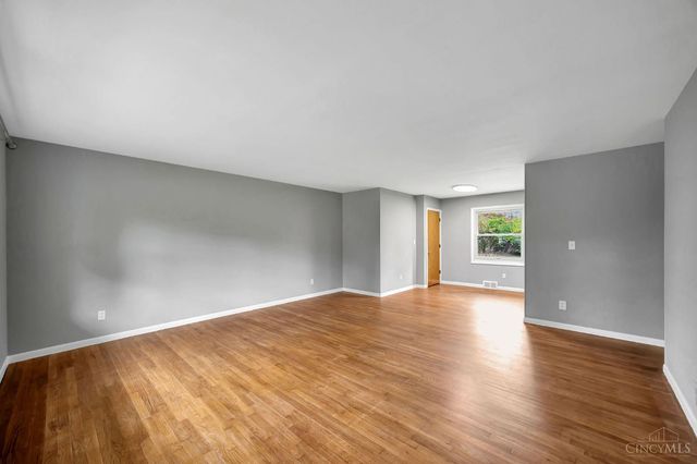 1610 Bloomingdale Avenue, Cincinnati, OH 45230