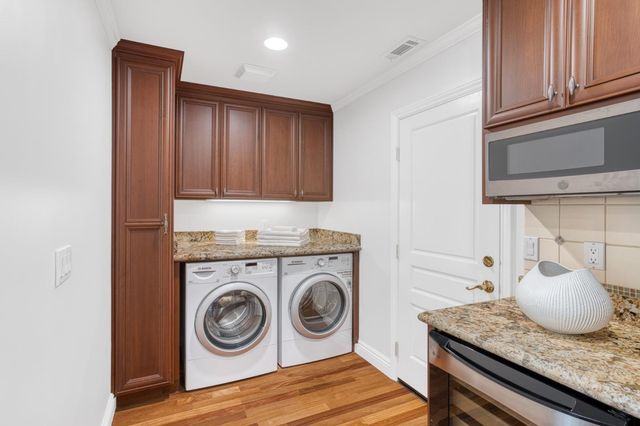 1065 Ray Avenue, Los Altos, CA 94022