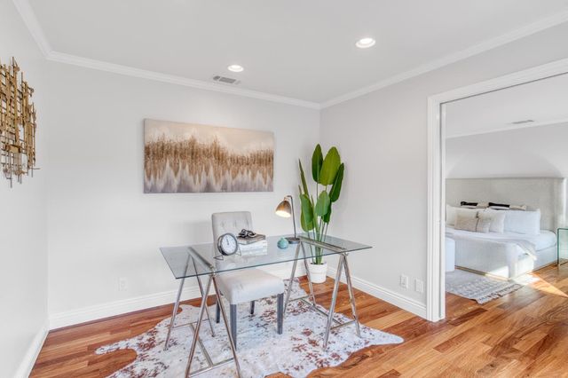 1065 Ray Avenue, Los Altos, CA 94022