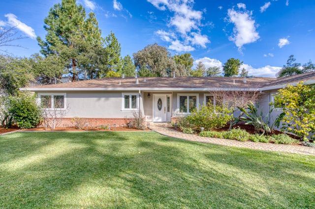 1065 Ray Avenue, Los Altos, CA 94022