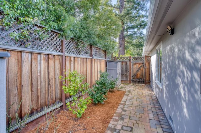 1065 Ray Avenue, Los Altos, CA 94022