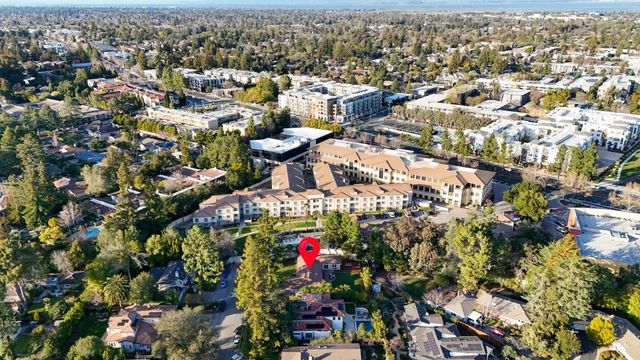 1065 Ray Avenue, Los Altos, CA 94022