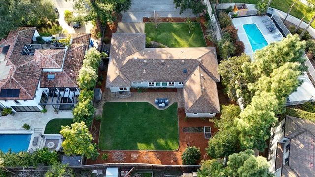 1065 Ray Avenue, Los Altos, CA 94022