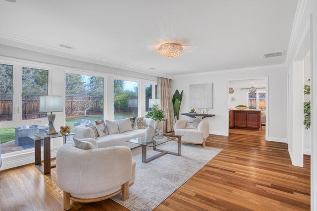 1065 Ray Avenue, Los Altos, CA 94022