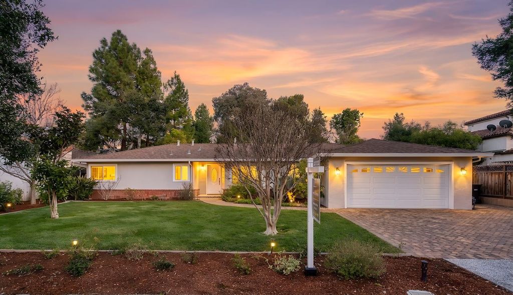 1065 Ray Avenue, Los Altos, CA 94022