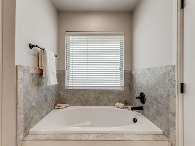 5604 Shiloh Drive, Oklahoma City, OK 73179