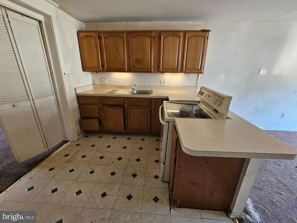 6603 DOREL ST, PHILADELPHIA, PA 19142 — photo 4