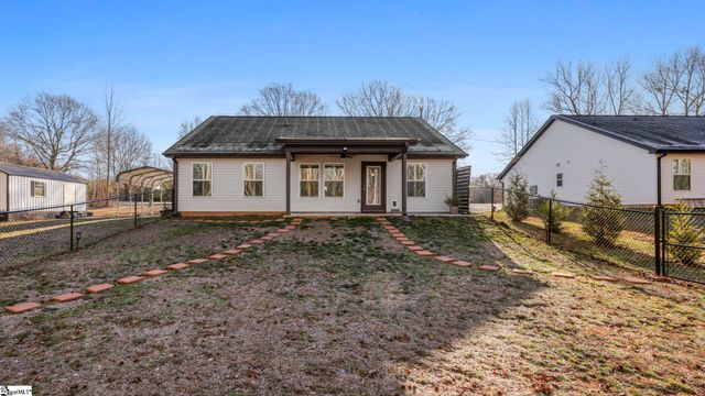 1145 Turkey Farm Road, Chesnee, SC 29323