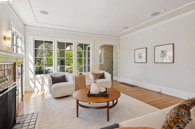 254 Wildwood Ave, Piedmont, CA 94610