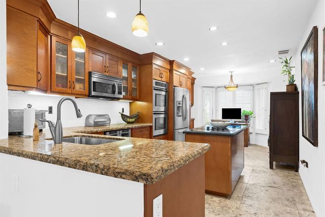 1140 Linden Street, Hollywood, FL 33019