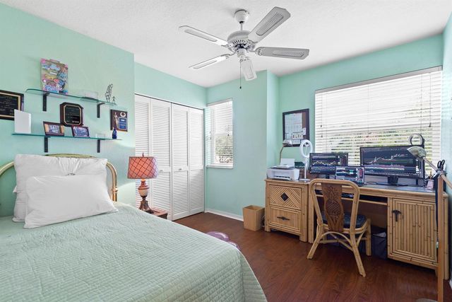 1140 Linden Street, Hollywood, FL 33019