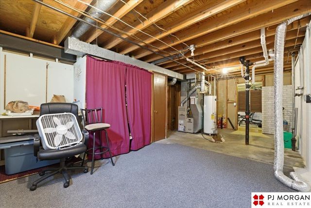 9335 Corby Street, Omaha, NE 68134