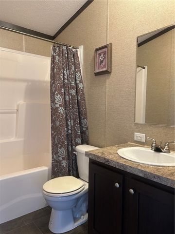 120 Woodview Dr., Middlesex Twp, PA 16059