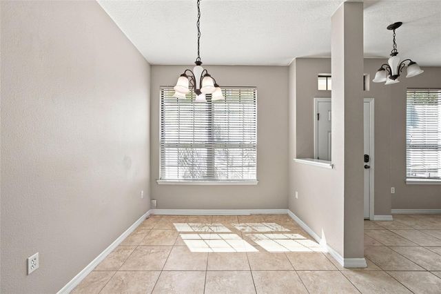 5519 KINGLETHILL DRIVE, Lithia, FL 33547